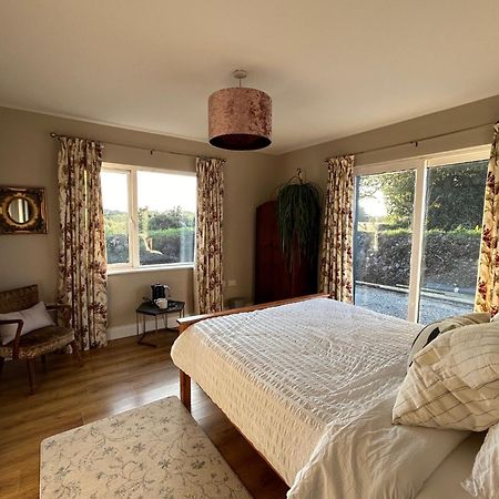 The Lodge, Monkstown Monkstown  Kültér fotó