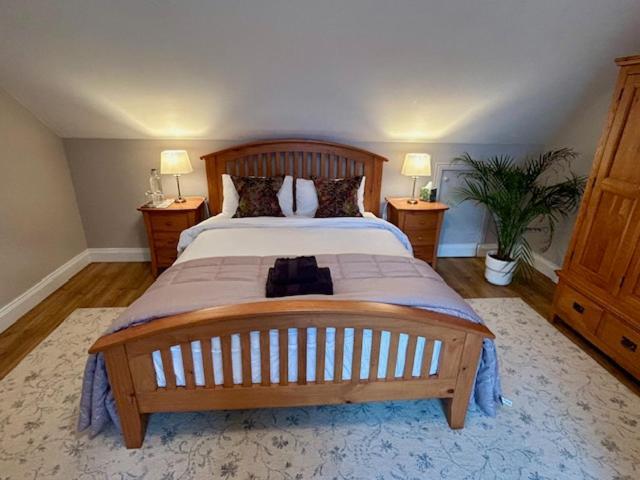 The Lodge, Monkstown Monkstown  Kültér fotó